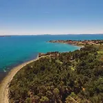 2 Bedroom Awesome In