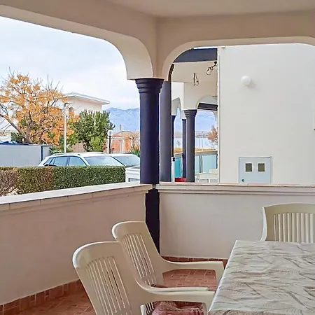 2 Bedroom Awesome In * Vir