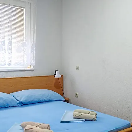 2 Bedroom Awesome In