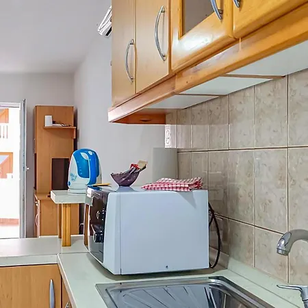Apartman Awesome In With Wifi Vir