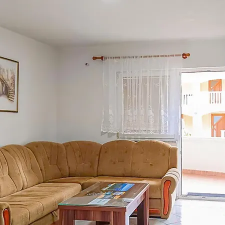 Awesome In With Wifi Apartman