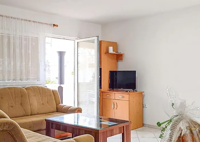 2 Bedroom Awesome In Апартаменты *