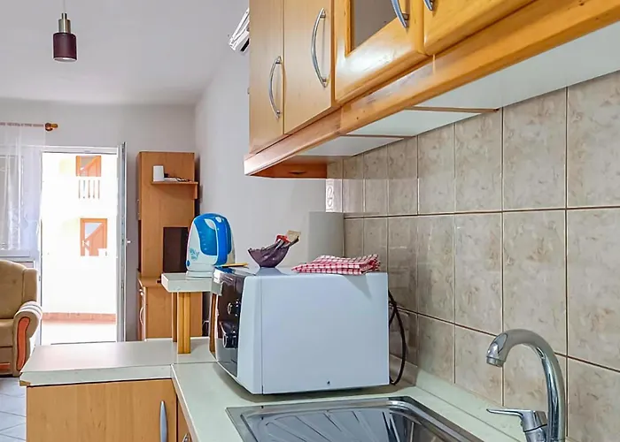 Апартаменты 2 Bedroom Awesome In Вир